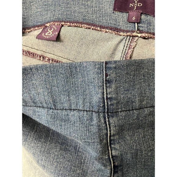 NYDJ Pull-On Straight-Leg Jeans with Side Slits- Cooper Reg size 6 light wash - Picture 9 of 10